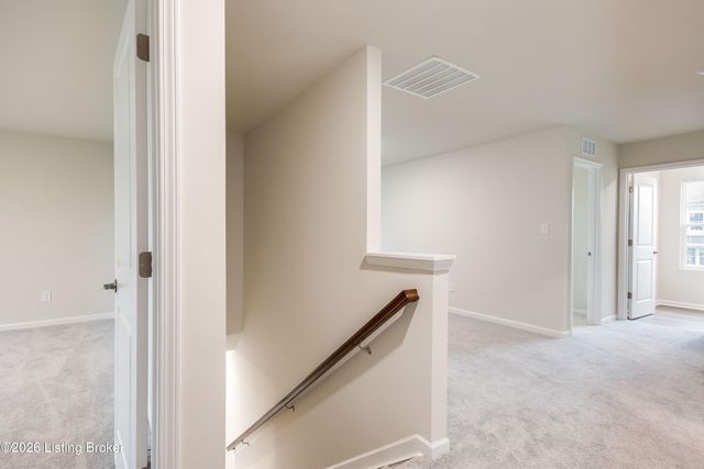 16956 Aiken Ridge Cir, Louisville, KY 40245