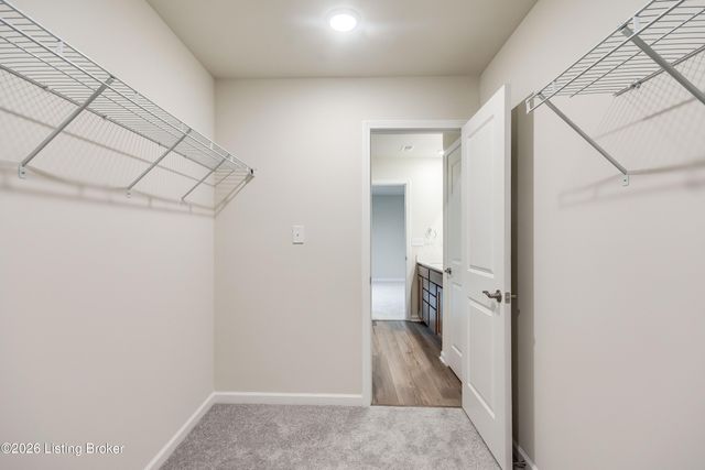 16956 Aiken Ridge Cir, Louisville, KY 40245