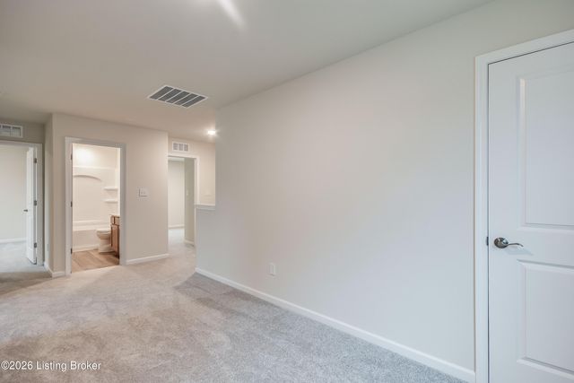 16956 Aiken Ridge Cir, Louisville, KY 40245