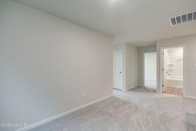 16956 Aiken Ridge Cir, Louisville, KY 40245