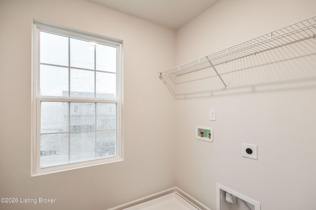 16956 Aiken Ridge Cir, Louisville, KY 40245
