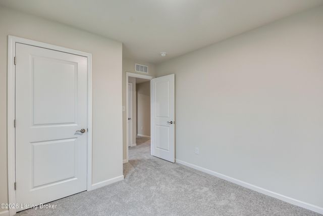 16956 Aiken Ridge Cir, Louisville, KY 40245