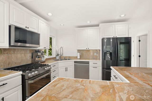 1508 208th Avenue NE, Sammamish, WA 98074