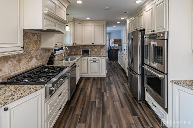 12 Eric Lane, East Brunswick, NJ 08816