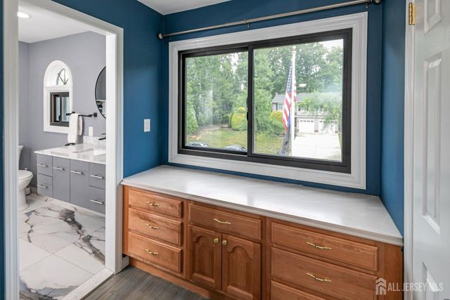 12 Eric Lane, East Brunswick, NJ 08816