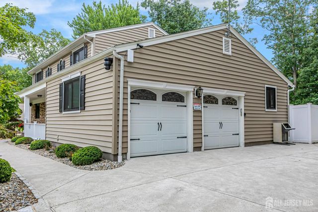 12 Eric Lane, East Brunswick, NJ 08816