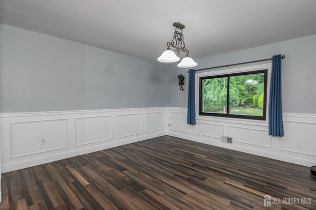 12 Eric Lane, East Brunswick, NJ 08816