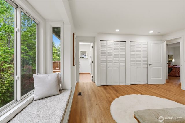 5617 134th Ave SE, Bellevue, WA 98006