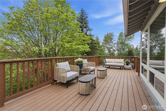 5617 134th Ave SE, Bellevue, WA 98006