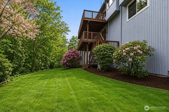 5617 134th Ave SE, Bellevue, WA 98006