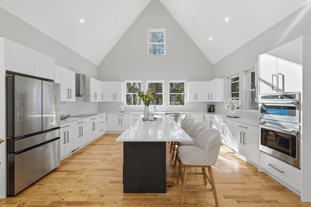 270 Brayton Rd, Tiverton, RI 02878