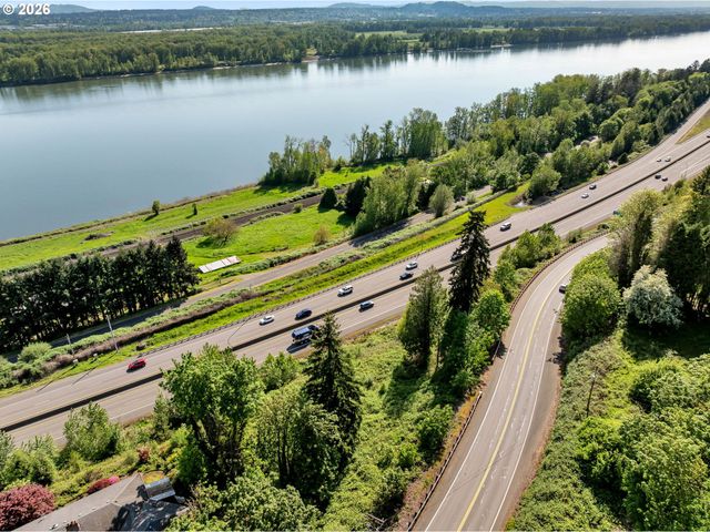 560 Nw Brady Rd, Camas, WA 98607