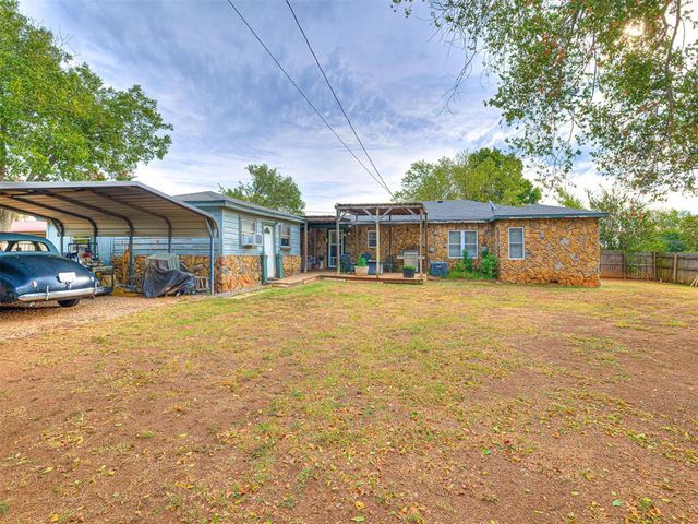 404 Kimberly Road, Tecumseh, OK 74873