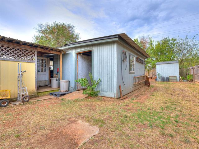 404 Kimberly Road, Tecumseh, OK 74873