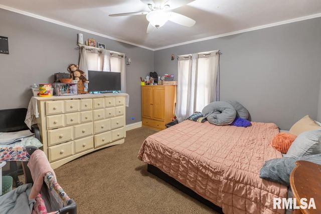 1805 W FREDONIA Avenue, Peoria, IL 61606