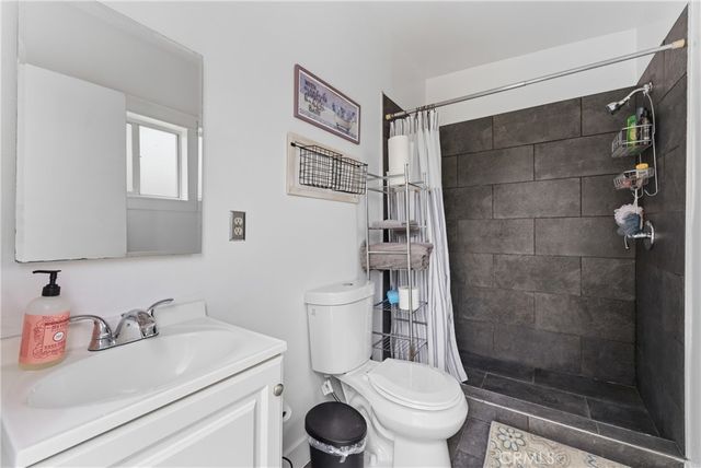 3542 Hillview Place, Los Angeles, CA 90032