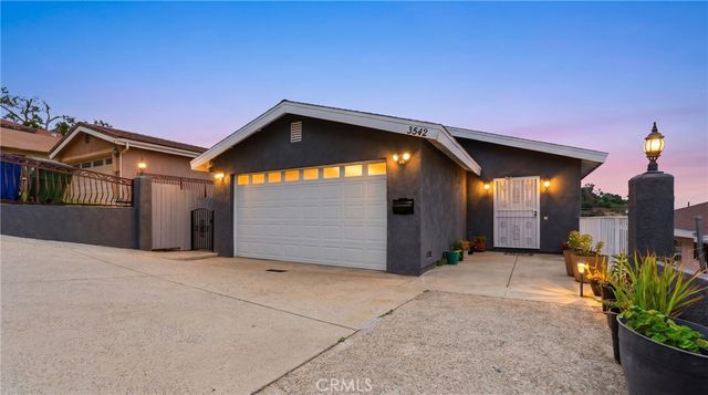 3542 Hillview Place, Los Angeles, CA 90032