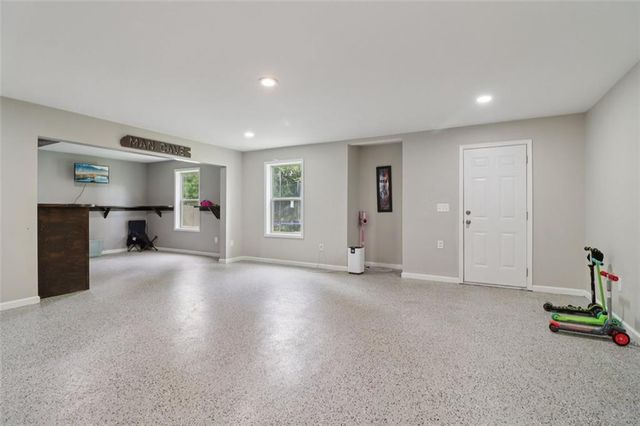 4665 RIVER HILL Circle, Ellenwood, GA 30294