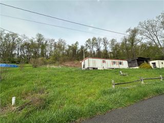 45 Colony Road, Smith, PA 15021