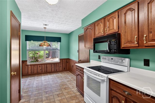 930 Mill Drive, Savannah, GA 31419