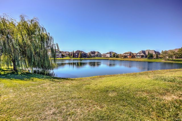 8633 Crenshaw Drive, Newburgh, IN 47630
