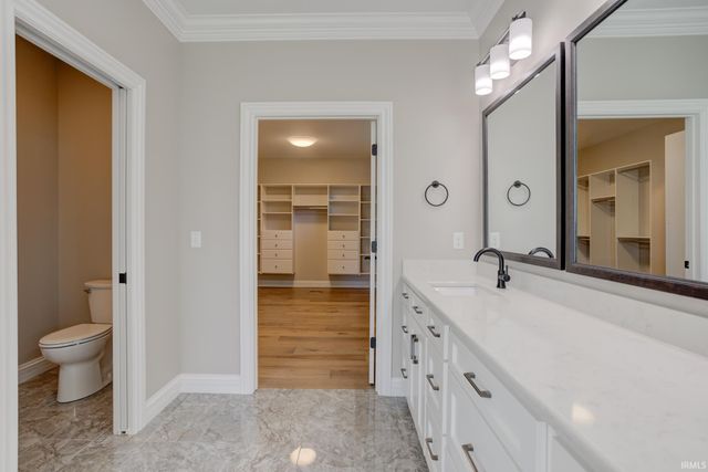 8633 Crenshaw Drive, Newburgh, IN 47630