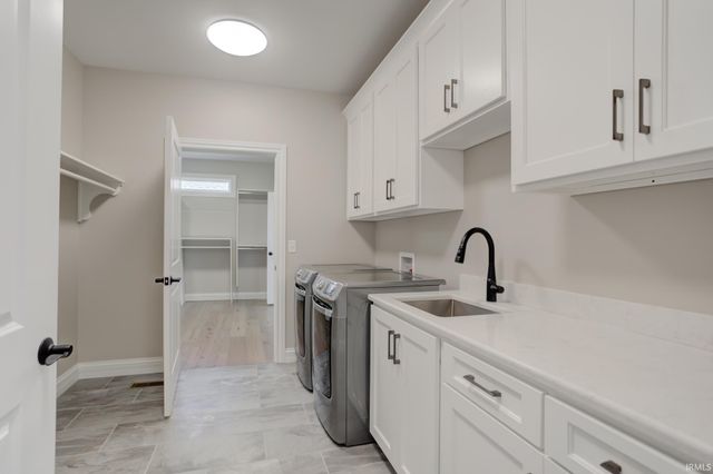 8633 Crenshaw Drive, Newburgh, IN 47630