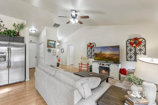 1567 Dana St., Twin Falls, ID 83301