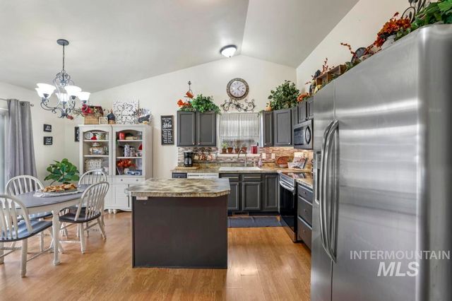 1567 Dana St., Twin Falls, ID 83301