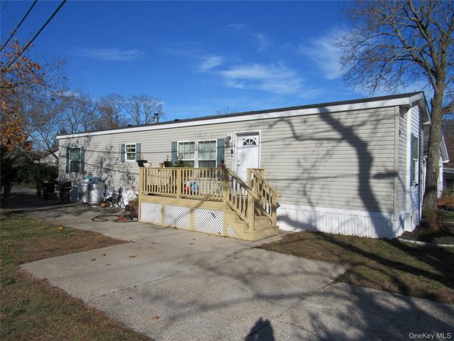 1964-109 River Road, Calverton, NY 11933