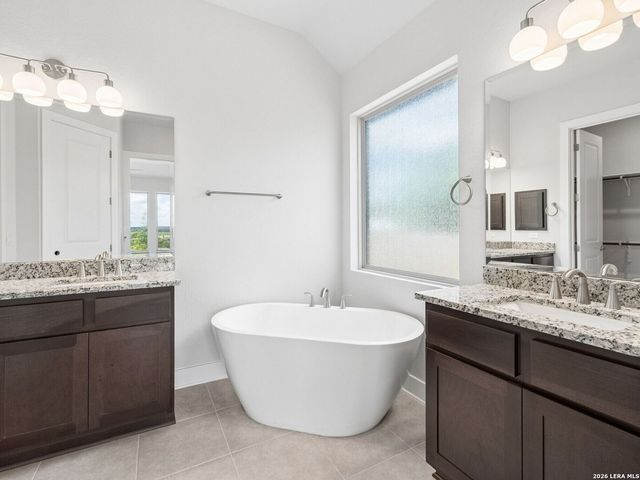 104 Allin Oaks, Universal City, TX 78148