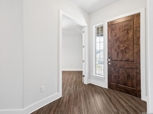 104 Allin Oaks, Universal City, TX 78148