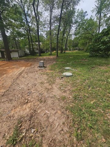 13095 Royal Shores Drive, Conroe, TX 77303