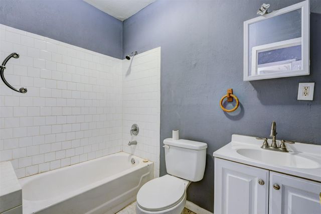 9506 Sierra Drive, Houston, TX 77051