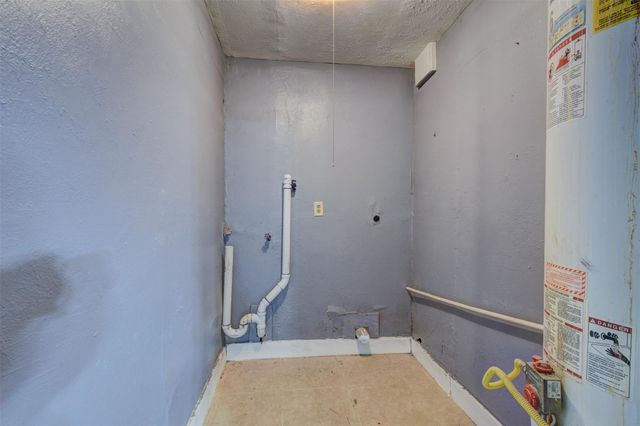 9506 Sierra Drive, Houston, TX 77051