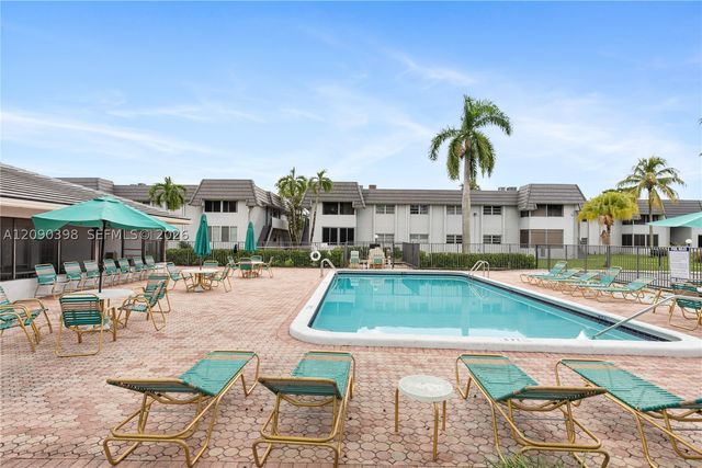 8400 W Sample Rd 206, Coral Springs, FL 33065
