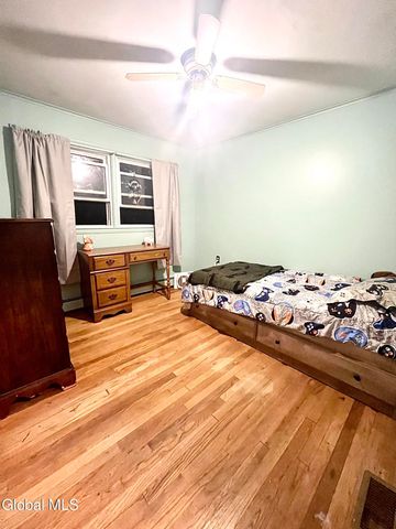 24 N Shore Road, Edinburg, NY 12134