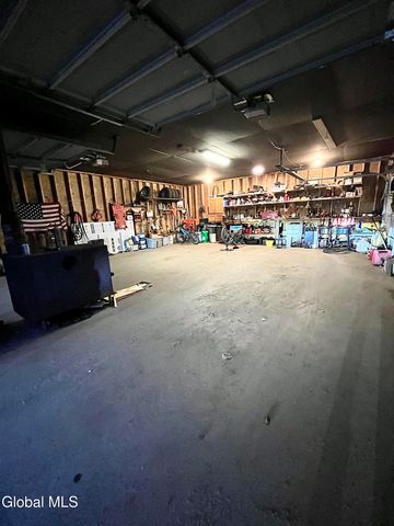 24 N Shore Road, Edinburg, NY 12134