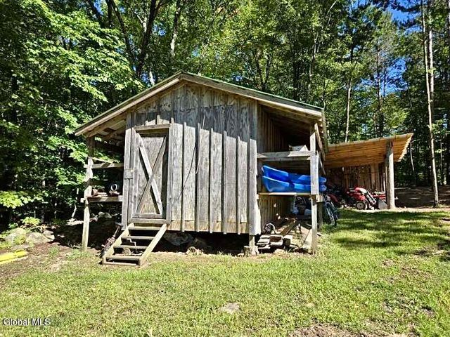 24 N Shore Road, Edinburg, NY 12134