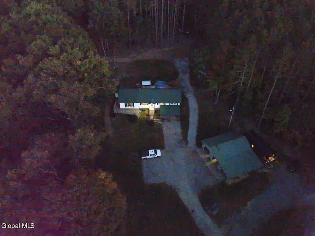 24 N Shore Road, Edinburg, NY 12134