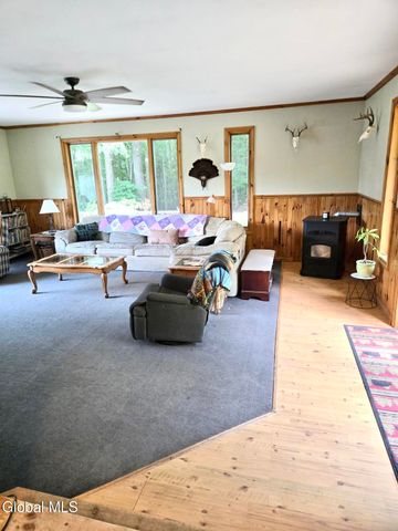 24 N Shore Road, Edinburg, NY 12134