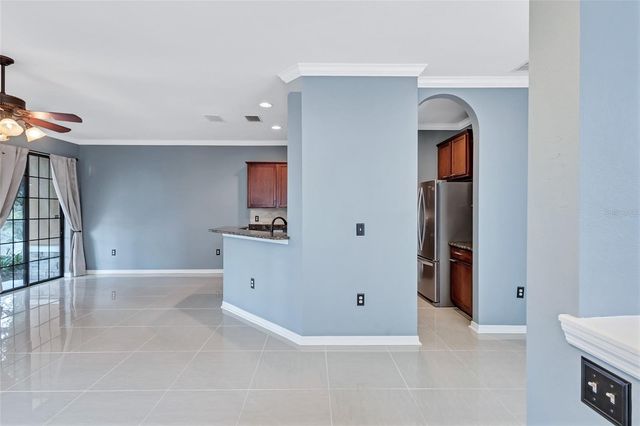 5513 KINGLETHILL DRIVE, Lithia, FL 33547