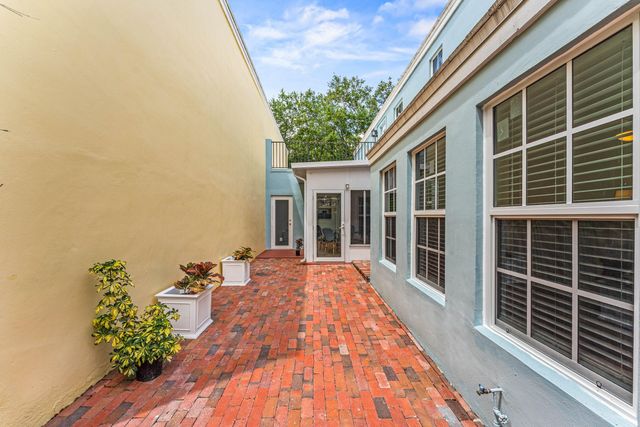 5908 Catesby Street, Boca Raton, FL 33433