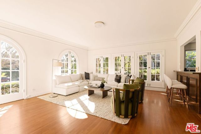 441 S Muirfield Road, Los Angeles, CA 90020