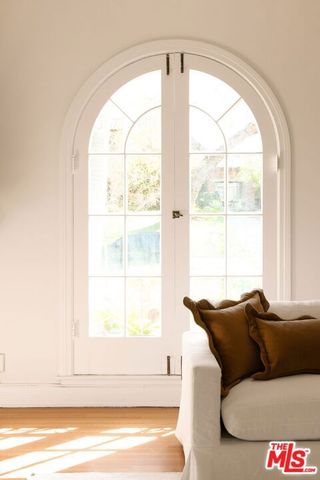 441 S Muirfield Road, Los Angeles, CA 90020