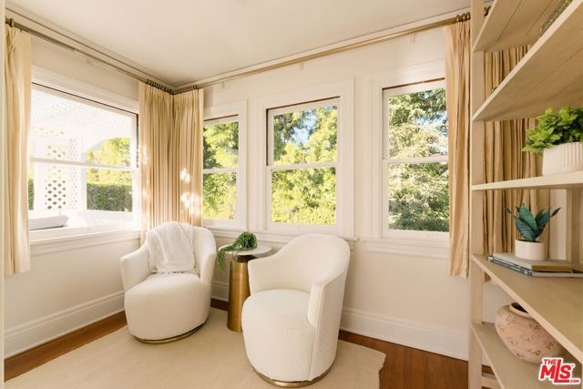 441 S Muirfield Road, Los Angeles, CA 90020