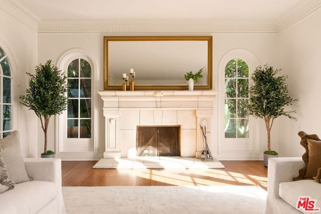 441 S Muirfield Road, Los Angeles, CA 90020