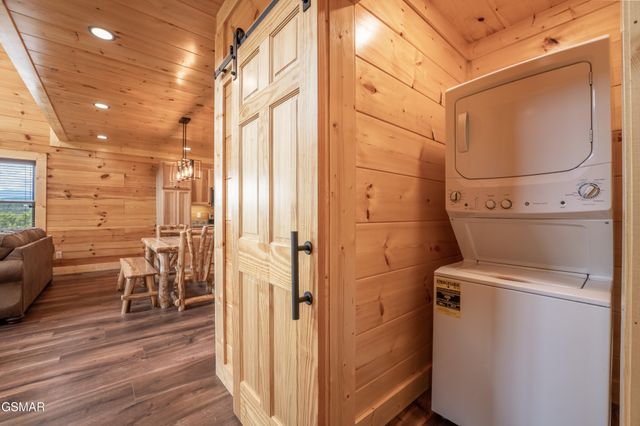1904 Starr Street, Sevierville, TN 37876