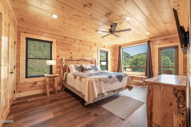 1904 Starr Street, Sevierville, TN 37876
