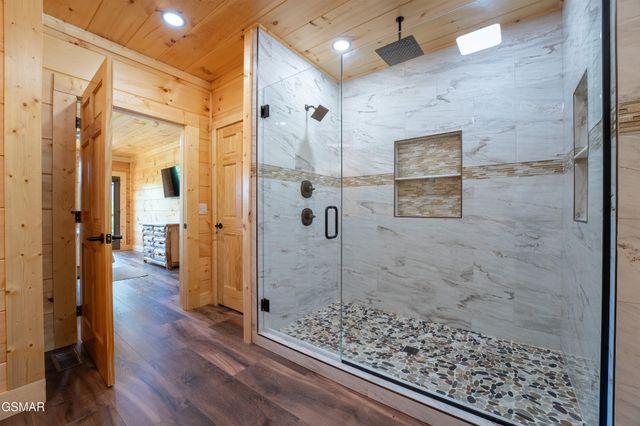 1904 Starr Street, Sevierville, TN 37876